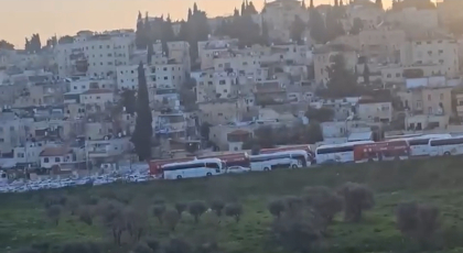 حافلات أهل الداخل تملأ شوارع القدس لإعمار الأقصى